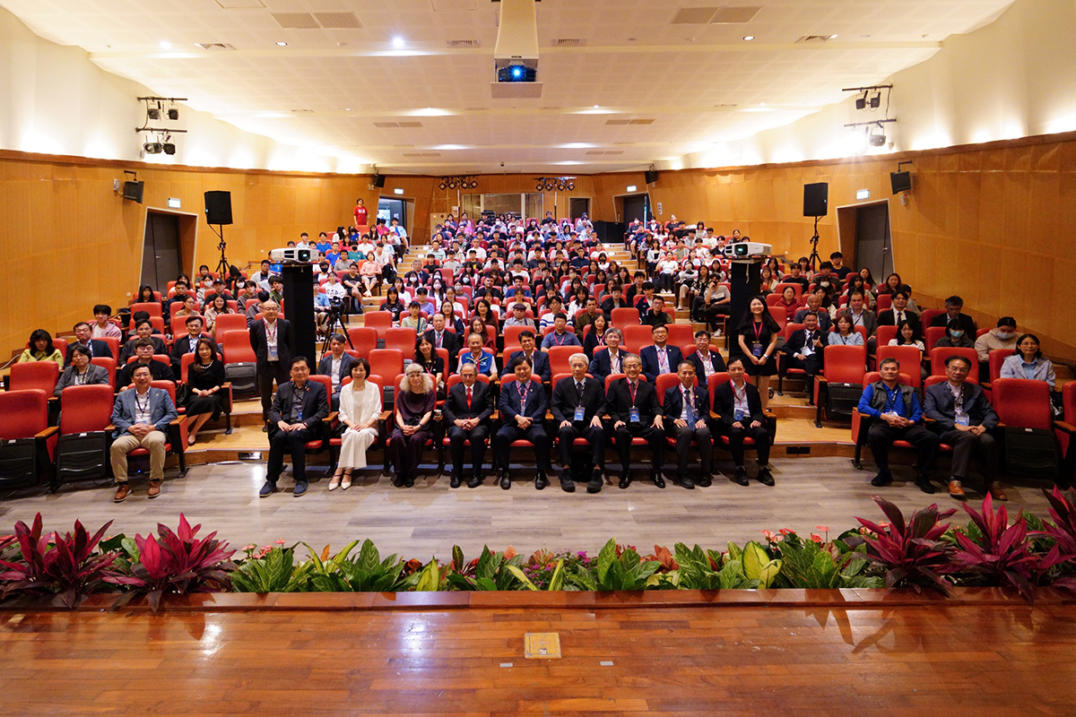 Cross-generational legacy | I-Nan University's Centennial Celebration × Nobel laureates' youth forum